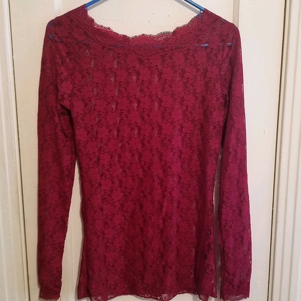 RUE 21 lacey top M